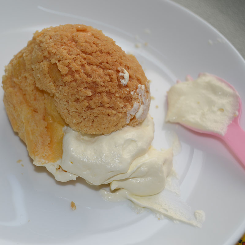 Czy możesz używać bezmlecznej śmietanki do kawy do deserów, takich jak budynie i kremy?